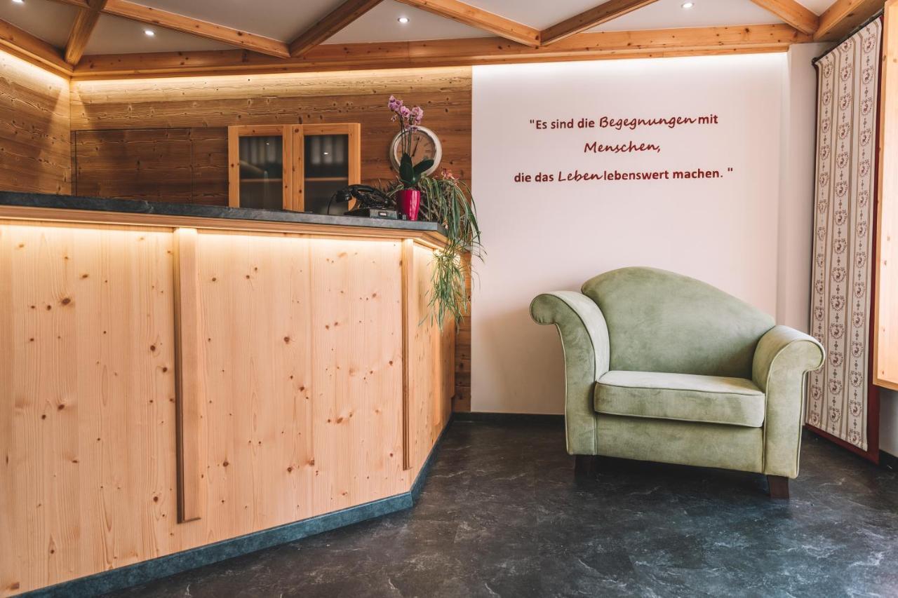 Landgasthof Zum Hieblwirt Otel Neukirchen  Dış mekan fotoğraf
